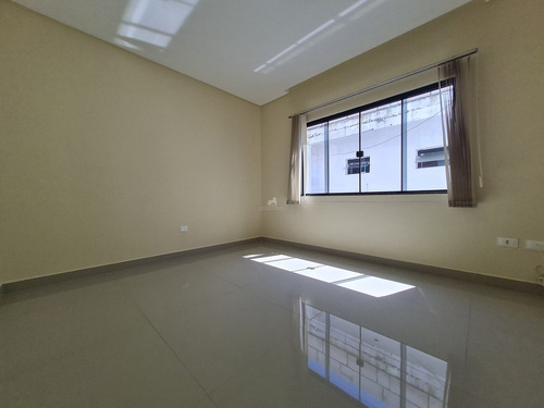 Imagem 10 de 28 de Casa Para Venda No Bairro Centro Em Balneário Camboriú, 5 Quartos Sendo 1 Suíte, 3 Vagas, - Ml_766