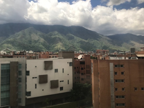 Oficina Amoblada En Alquiler Campo Alegre 120.93m2