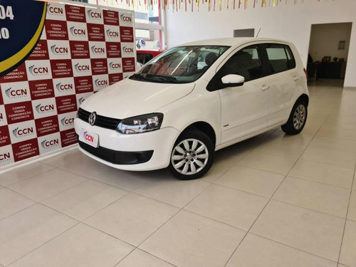 Imagem 2 de 8 de Volkswagen Fox 1.0 Mi Total Flex 8v 5p