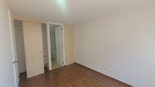 Av. Vicuña Mackenna / Metro Irarrazaval, 35 Mt, 1 Dorm, Pisc