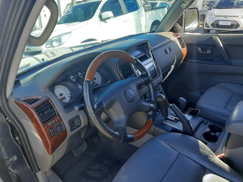 Imagem 11 de 25 de Mitsubischi Pajero Full 3.8 Automático 7 Lugares