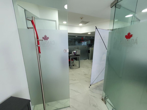 Oficina Con Terraza En Venta