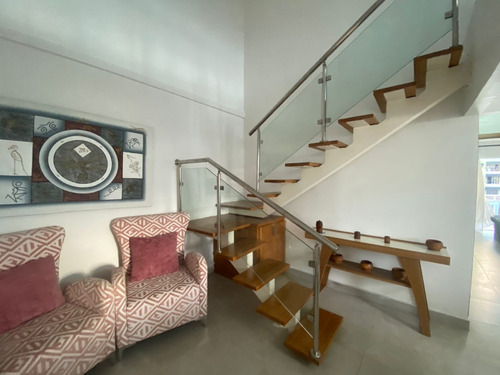 Se Vende Penthouse Amueblado En El Ensanche Ozama