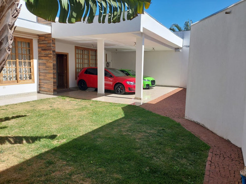 Imagem 2 de 15 de Casa - Padrão, Para Venda Em Uberlândia/mg - Cspd