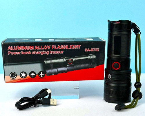 Linterna Táctica De Mano 2.000 Lm Largo Alcance Con Zoom