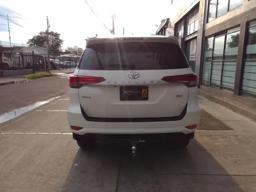 Toyota Fortuner 2.8 At Diesel - 2023