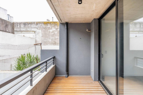 Imagen 17 de 25 de Monoambiente Con Patio Y Cochera En Excelente Zona De Núñez