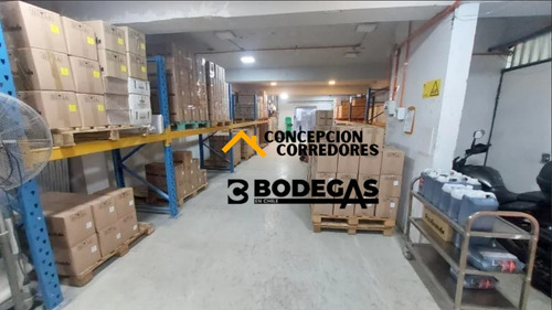Arriendo Bodega De 984m2 C/oficina En Indepndencia