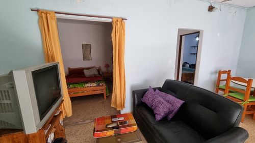 Casa 2 Dormitorios En San Clemente Del Tuyú Con Departamento Independiente Al Frente