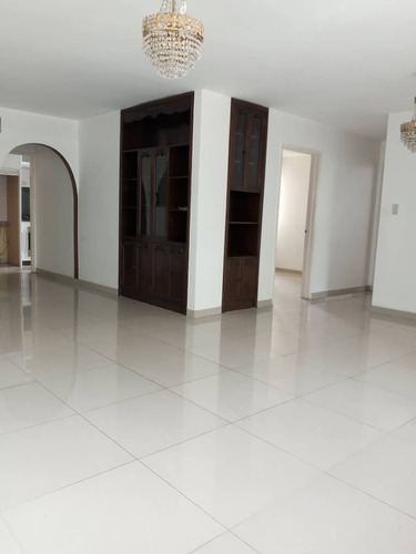 Imagen 3 de 13 de Apartamento En Montalban I