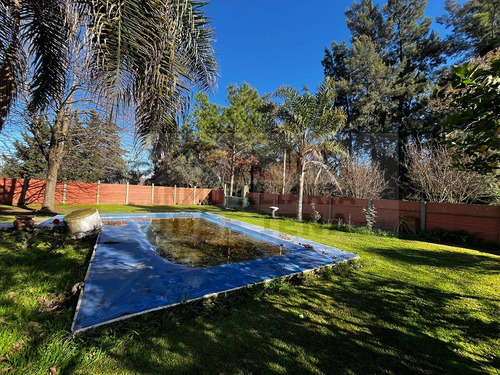Casa Alpina 6 Dorm. Con Pileta Y Superficie De 1004 M2 En Venta - Calle Las Tropas E/ 52 Y 54, Barrio Parque - General Belgrano.