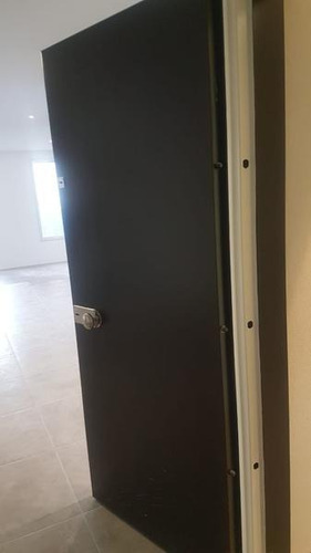 Imagen 5 de 23 de Local Y Oficina En Lanús Este