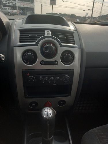 Renault Megane Grand Tour 2008 1.6 Dynamique Hi-flex 5p