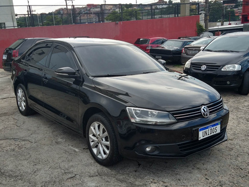 Volkswagen Jetta 2.0 Comfortline Flex 4p Automática 2014