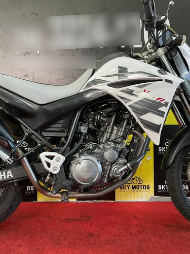 Imagem 3 de 19 de Yamaha Xt 660r 2013