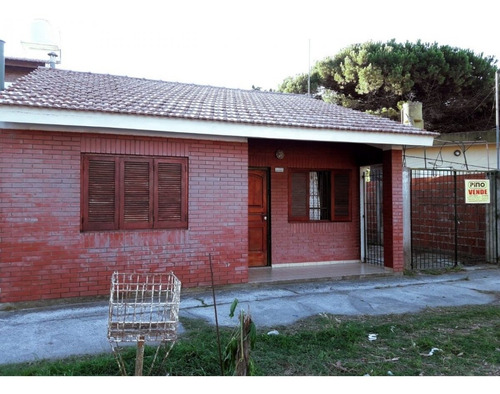 Imagen 2 de 16 de Chalet 3 Ambientes En Lote De 10 X 30m. Casa/chalet Sola En Lote | Santa Teresita