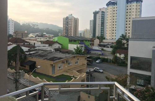 Excelente Apartamento No Bairro Victor Konder À 2 Minutos Do Centro Da Cidade.contendo: 3 Dormitórios, Sendo 1 Suíte, Mais 2 Banheiros, Cozinha, Sala De Estar E Jantar, Área De Serviço, Sacada E 1 Va