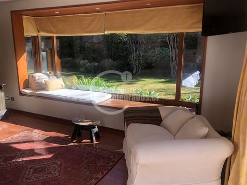 Casa Con 8 Dormitorios, Lo Barnechea