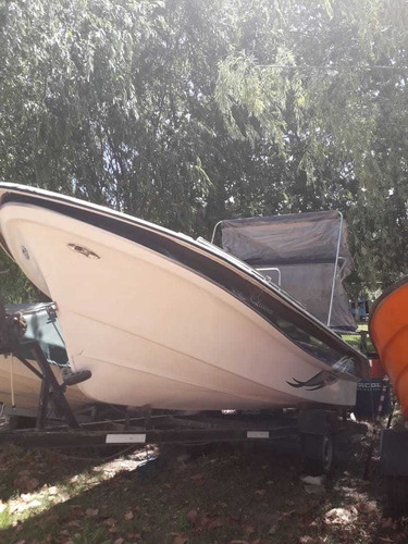 Tracker C/ Yamaha 40