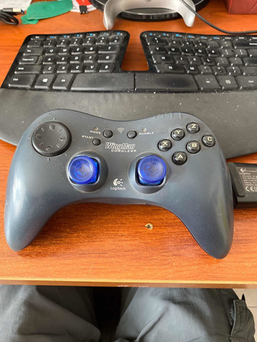 Gamepad Logitech Wingman