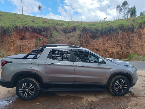 Fiat Toro 1.3 Freedom 16v Turbo Flex 4x2 Aut. 4p