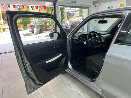 Suzuki Swift Híbrido Mt 2023