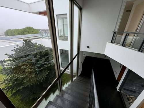 Se Vende Hermosa Casa En Exclusivo Sector De Concón