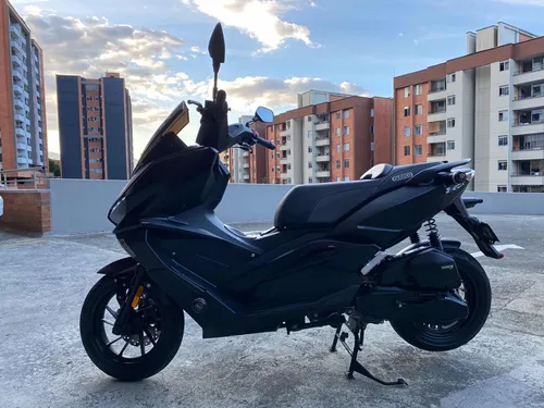 Moto Auteco Victory Black 2023