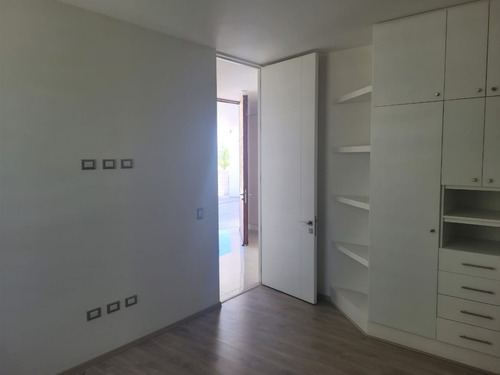 Residencia En Zona Exclusiva Coto Al Norponiente De La Ciudad De Aguascalientes De Un Nivel Y 4 Recamaras Canchas, Alberca Todas Las Amenidades En 610 Mts De Terreno Y 380 Mts De Construcción