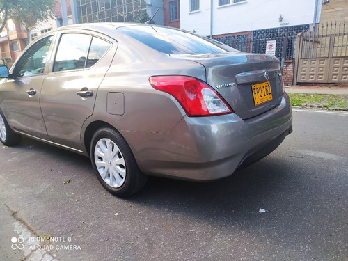 Nissan Versa