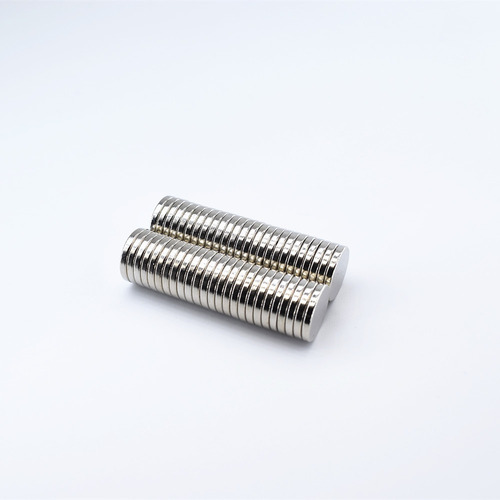Imagen 3 de 4 de Imanes Neodimio 50 Pcs De 12 X 2mm