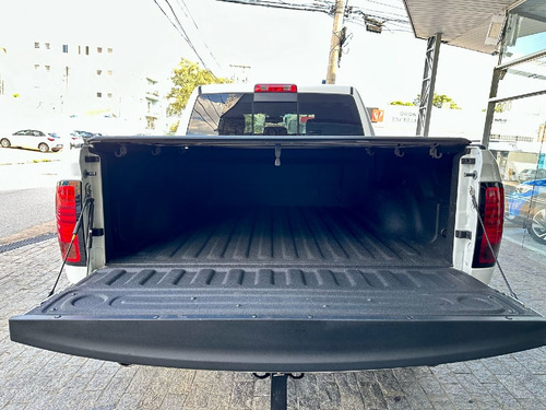 RAM Classic 5.7 V8 GASOLINA LARAMIE CD 4X4 AUTOMÁTICO