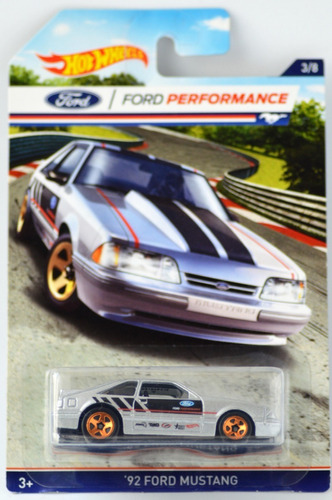 Hot Wheels 2015 Ford Performance 92 Ford Mustang Plata