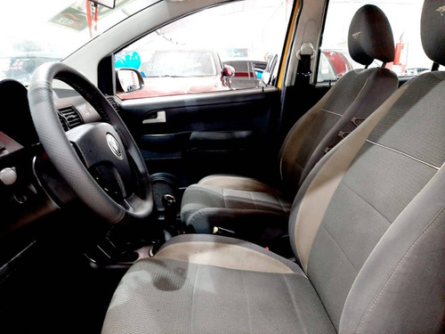 Volkswagen Crossfox 1.6 Mi Flex 8v 4p Manual