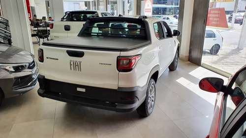 Fiat Strada 1.4 8v Freedom Cd