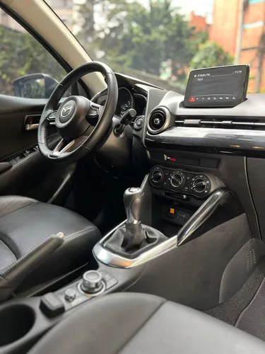 Mazda 2 1.5 Touring Mt
