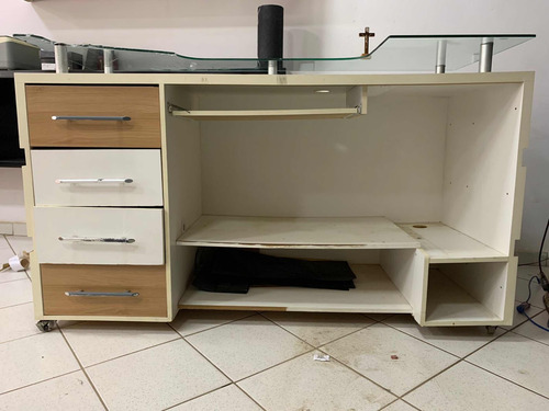 Vendo Móveis Para Loja