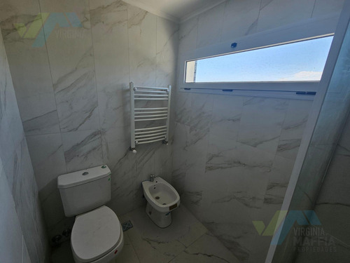 Casa 5 Ambientes En Venta - Barrio Cerrado Santo Tomás - Pilar
