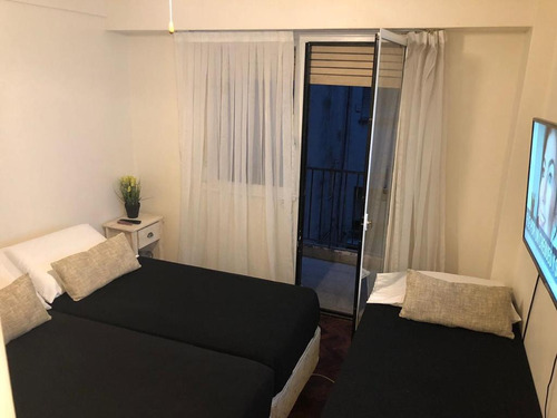 Reservado/// Departamento De Dos Ambientes Con Balcón Interior, Recoleta, Alquiler Temporal