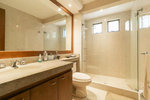 Casa En Arriendo/venta En Guaymaral. Cod V1088042