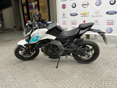 Imagen 8 de 18 de Zanella Rz 400