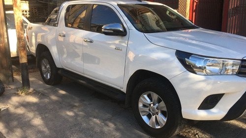 Toyota Hilux 2.8 Cd Sr 177cv 4x4