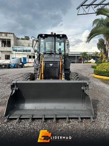 Retroexcavadora 770 Ex Case 2024 Eco3930