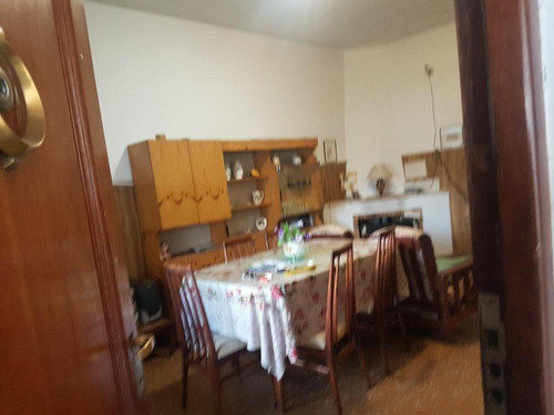 Casa En Venta - 2 Dormitorios 2 Baños - 480mts2 - El Palomar, Morón