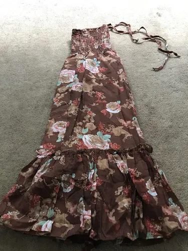 Vestido strapless floreado sales