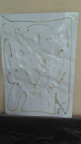 Cartel De Spiderman, Súperman Y Más Litografiado En Relieve (Usado)
