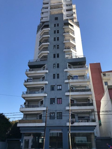 Departamento En Venta De 4 Dormitorios C/ Cochera En San Miguel