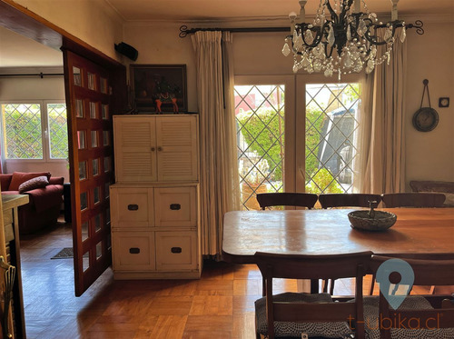 Linda Casa En Tranquila Calle, 3d 2b + Servicios, Ñuñoa