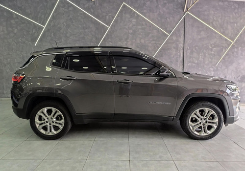 Jeep Compass LONG. T270 1.3 TB 4x2 Flex Aut.