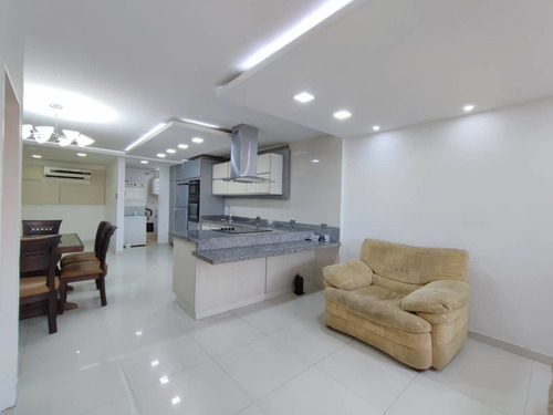 Imagen 2 de 14 de Casa En Alquiler Urb Royal